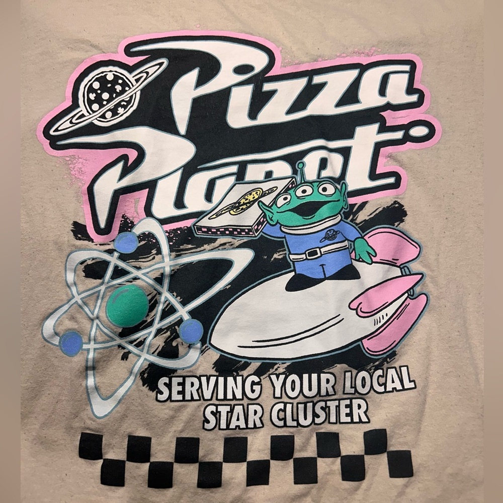 Disney Toy Story Pizza Planet cream t-shirt Size XL. - Picture 3 of 5